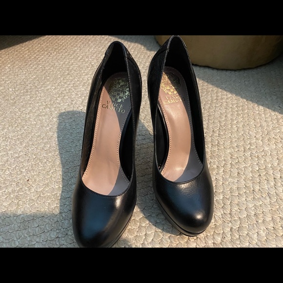 Vince Camuto Shoes - Vince Camuto heels. Women size 7